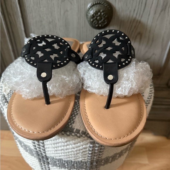 Nordstrom Shoes - Black Cutout Thong Sandals with Tan Footbed Size 8.5!